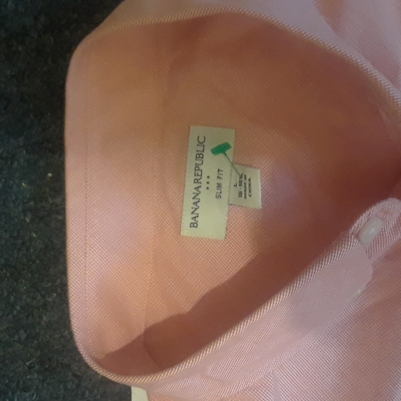 BANANA REPUBLIC SHIRT. - Picture 2 of 3